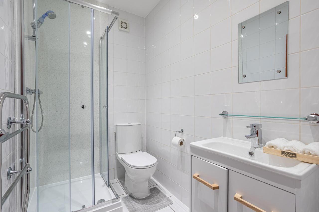 Luxury Granada Apartments - 1 & 2 Bed Flats W Free Parking Perfect For Contractors, Students Near The Beach Portsmouth Zewnętrze zdjęcie